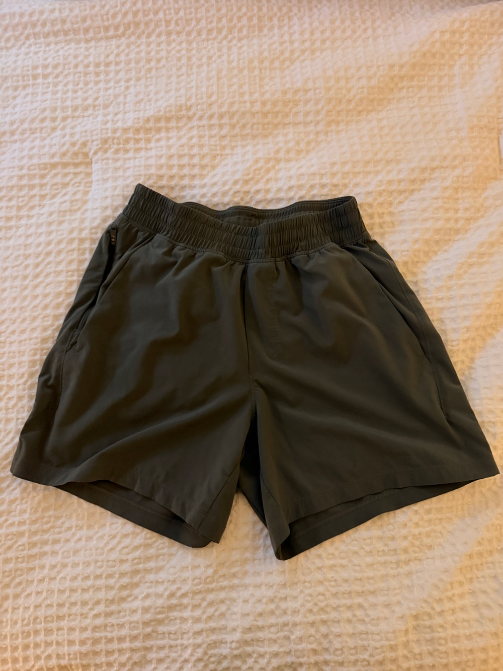 Men’s Lululemon Shorts, Dark Gray XS